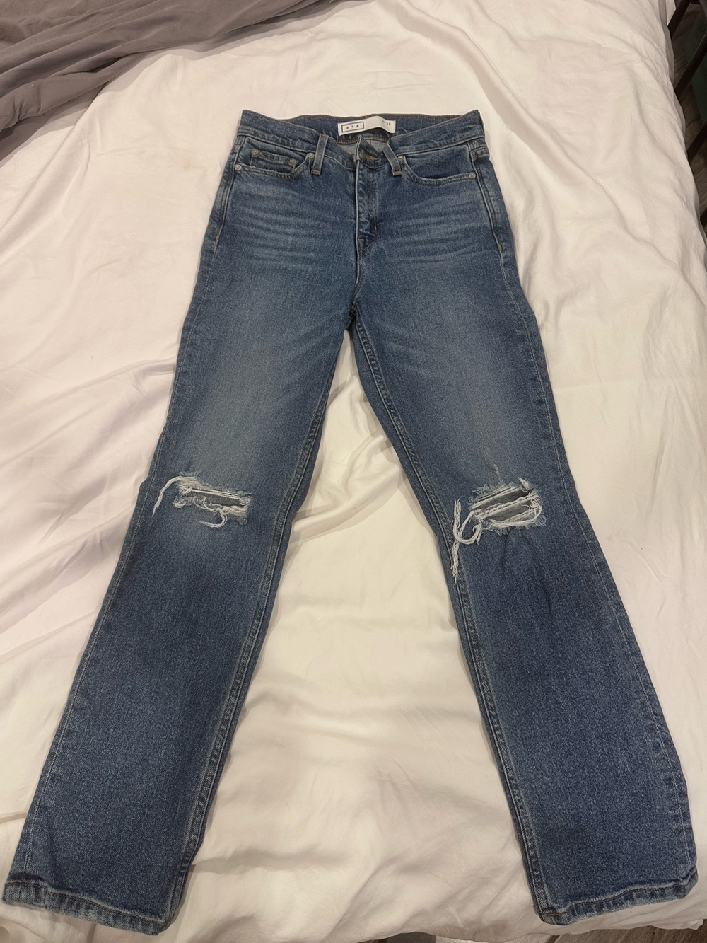 AYR Yes Yes Yes Women's Medium Blue Distressed Straight-Leg Jeans